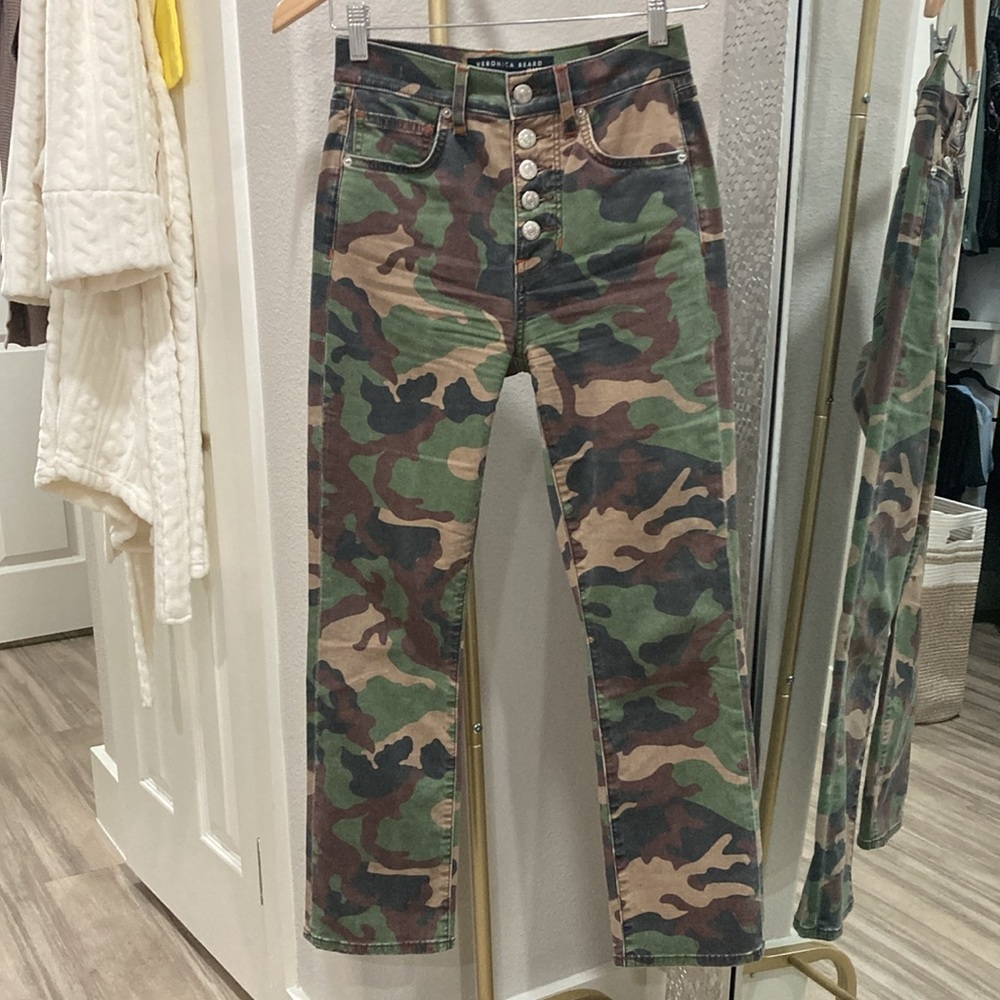 Veronica Beard crop jeans!